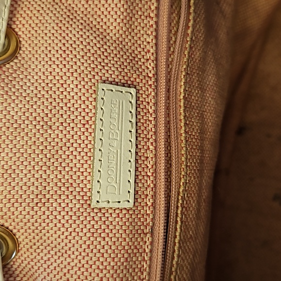 Dooney & Bourke Monogram Signature Drawstring Bucket Shoulder Bag White Leather - Picture 10 of 17